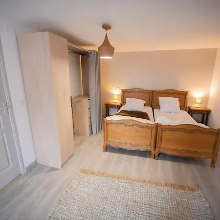 Hermine 4 Personnes Vroncourt