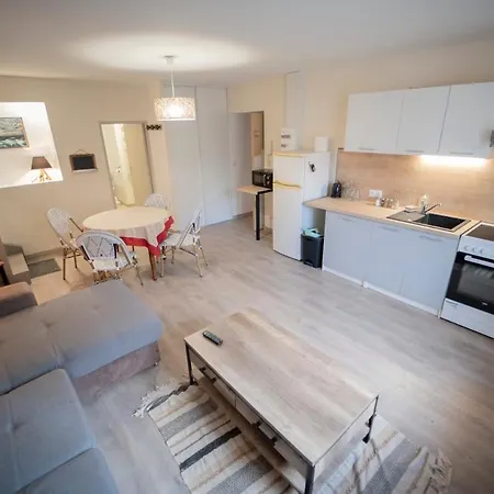 4 People Apartment *