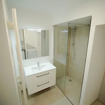 Hermine 4 Personnes * Vroncourt